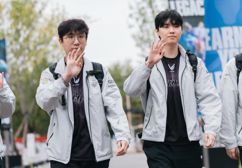 Faker thi đấu dưới sức tại CKTG